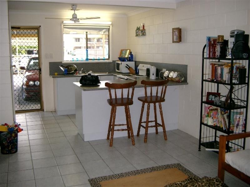 5/9 Salmon Street, Cannonvale QLD 4802