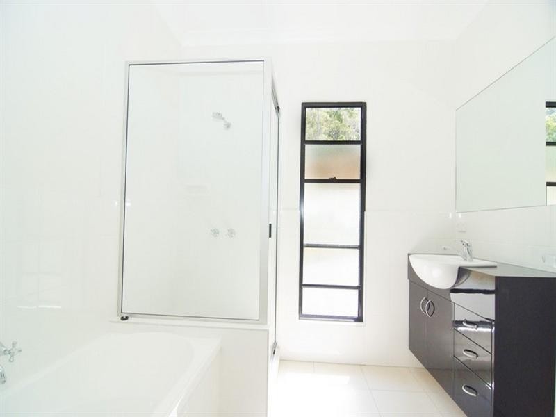 1 & 2/3 Shelter Close, Jubilee Pocket QLD 4802