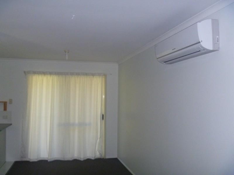 1 Hazelwood Crescent, Cannonvale QLD 4802