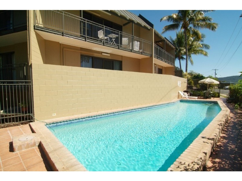 16/48 Coral Esplanade, Cannonvale QLD 4802