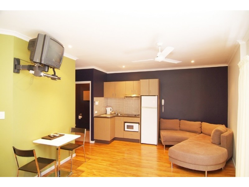 16/48 Coral Esplanade, Cannonvale QLD 4802