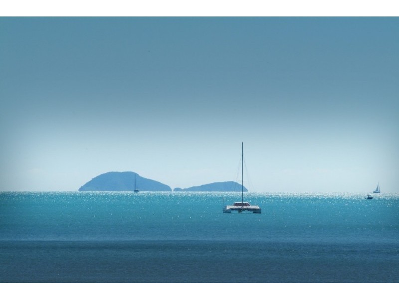 16/48 Coral Esplanade, Cannonvale QLD 4802