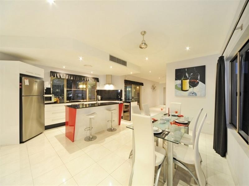 70 Galbraith Park Drive, Cannonvale QLD 4802