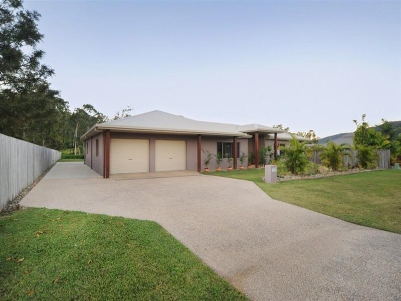 70 Galbraith Park Drive, Cannonvale QLD 4802