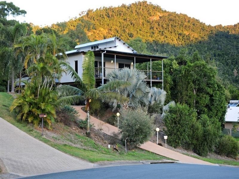 32 Kingfisher Terrace, Jubilee Pocket QLD 4802