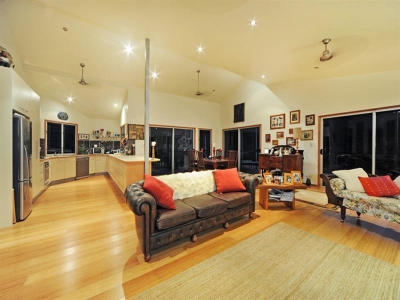 32 Kingfisher Terrace, Jubilee Pocket QLD 4802