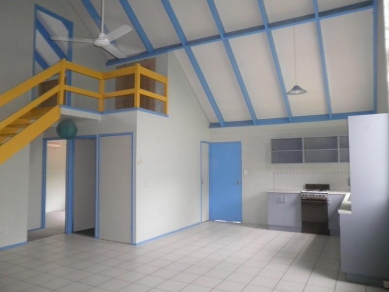 2/2 Mandalay Road, Jubilee Pocket QLD 4802