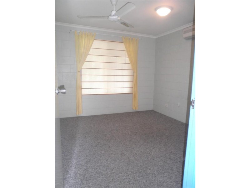 2/2 Mandalay Road, Jubilee Pocket QLD 4802