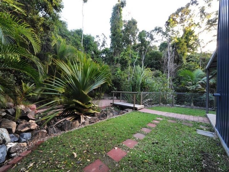28 Eshelby Drive, Cannonvale QLD 4802