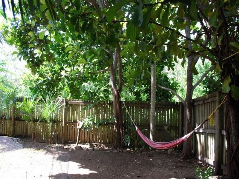 8/5 Eshelby Drive, Cannonvale QLD 4802