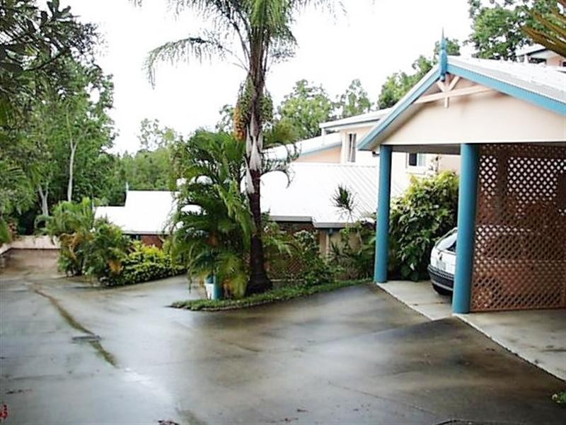 8/5 Eshelby Drive, Cannonvale QLD 4802