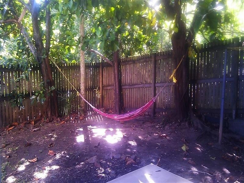 8/5 Eshelby Drive, Cannonvale QLD 4802