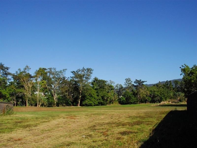 25 Waite Creek Court, Cannonvale QLD 4802