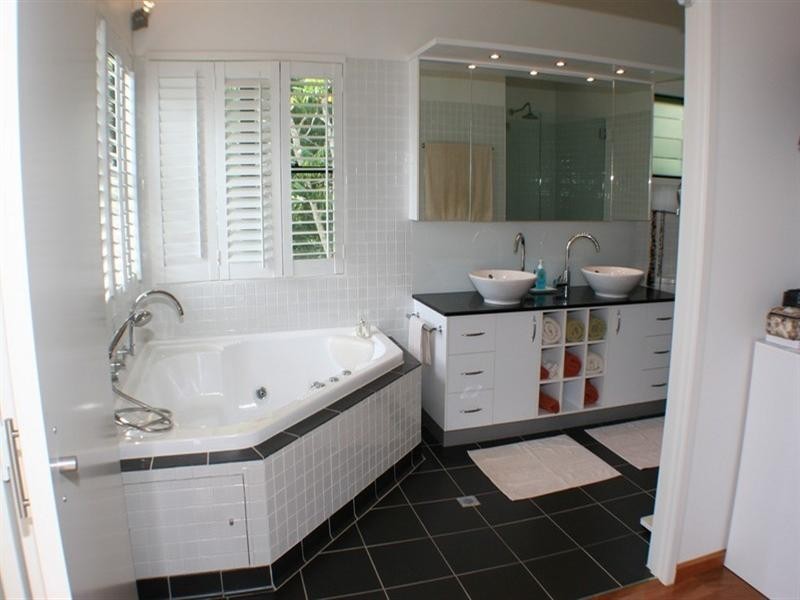 11 Stonehaven Court, Airlie Beach QLD 4802