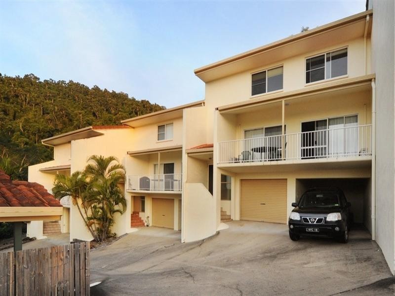 11/12 Eshelby Drive, Cannonvale QLD 4802