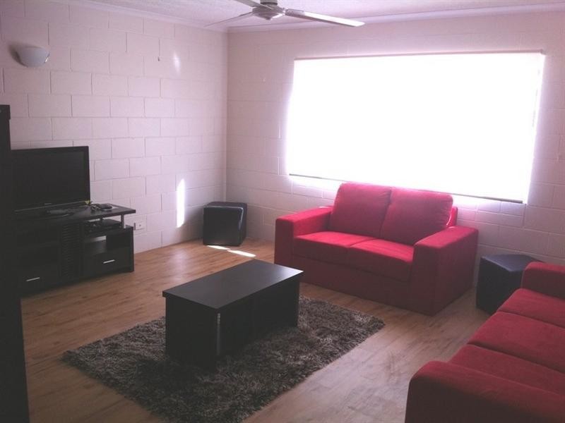 24/3 Eshelby Drive, Cannonvale QLD 4802