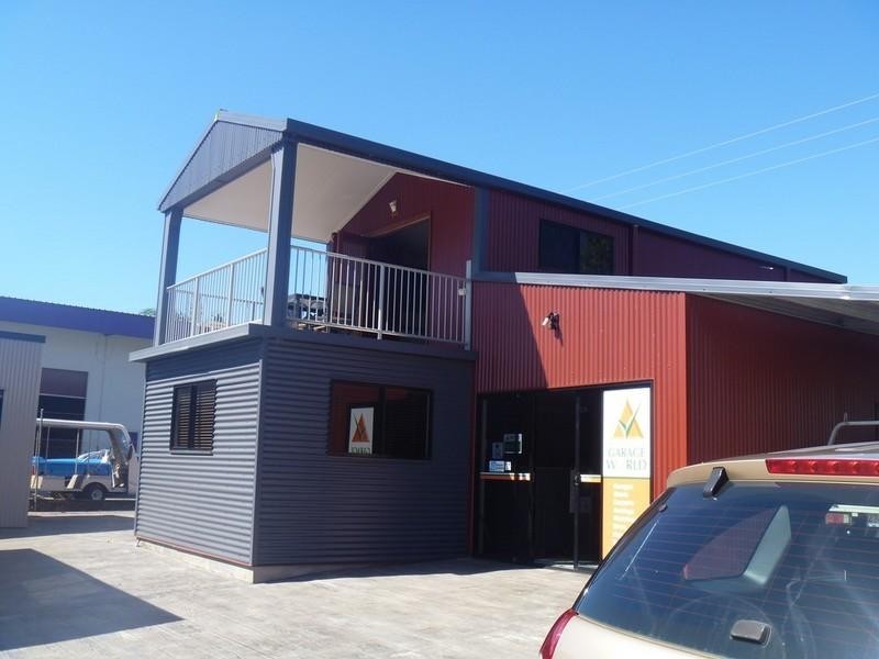 4 Macintosh Drive, Cannonvale QLD 4802