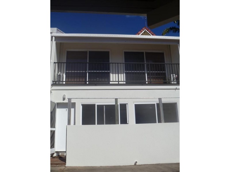 7/9 Erromango Drive, Jubilee Pocket QLD 4802