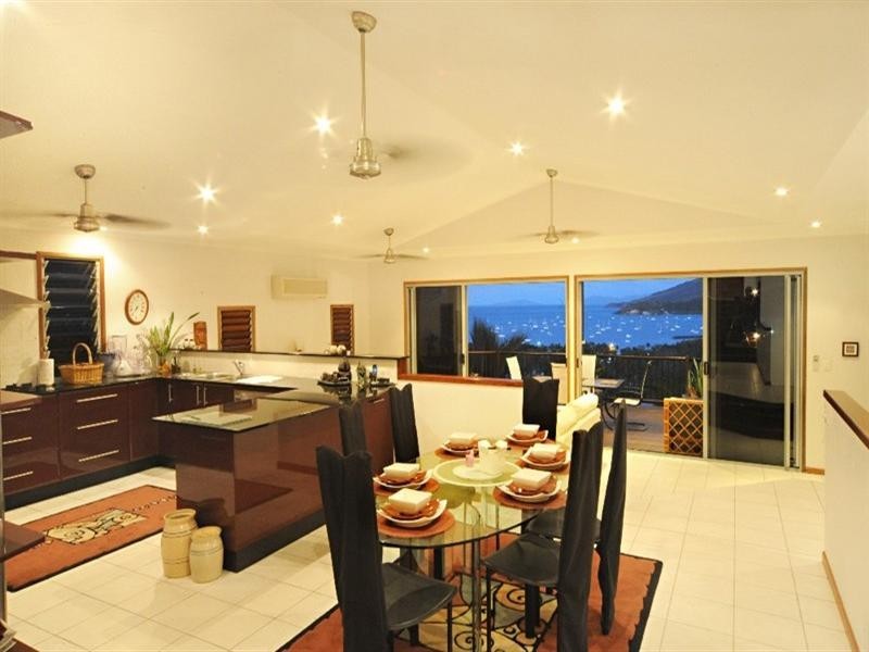 14 Nara Crescent, Airlie Beach QLD 4802