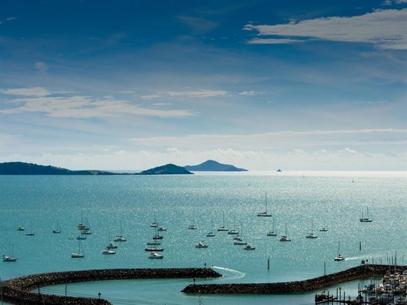 2/2 Nara Avenue, Airlie Beach QLD 4802