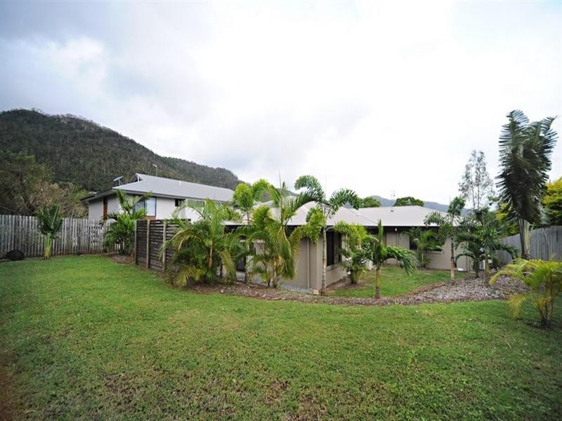 53 Country Road, Cannonvale QLD 4802