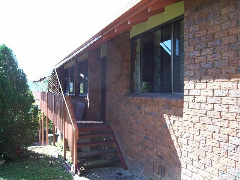 37 Manooka Drive, Cannonvale QLD 4802