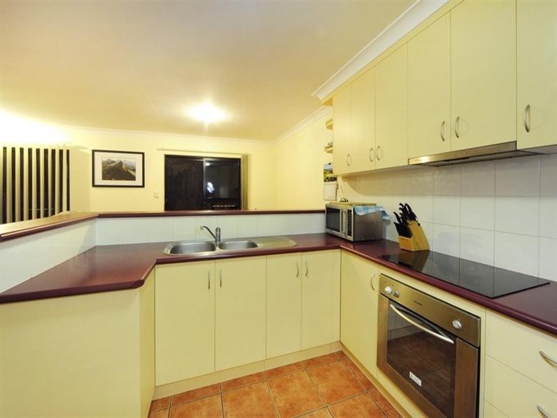 2/30 Banksia Court, Cannonvale QLD 4802
