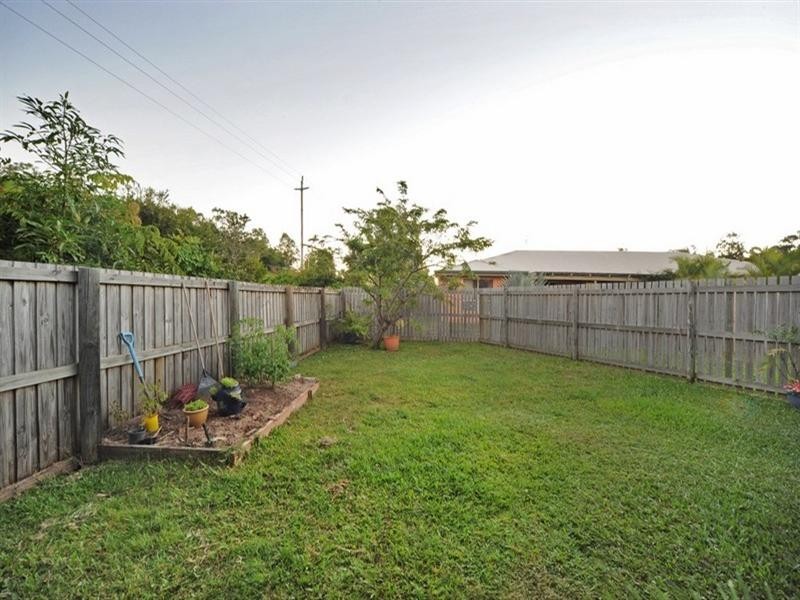 2/30 Banksia Court, Cannonvale QLD 4802