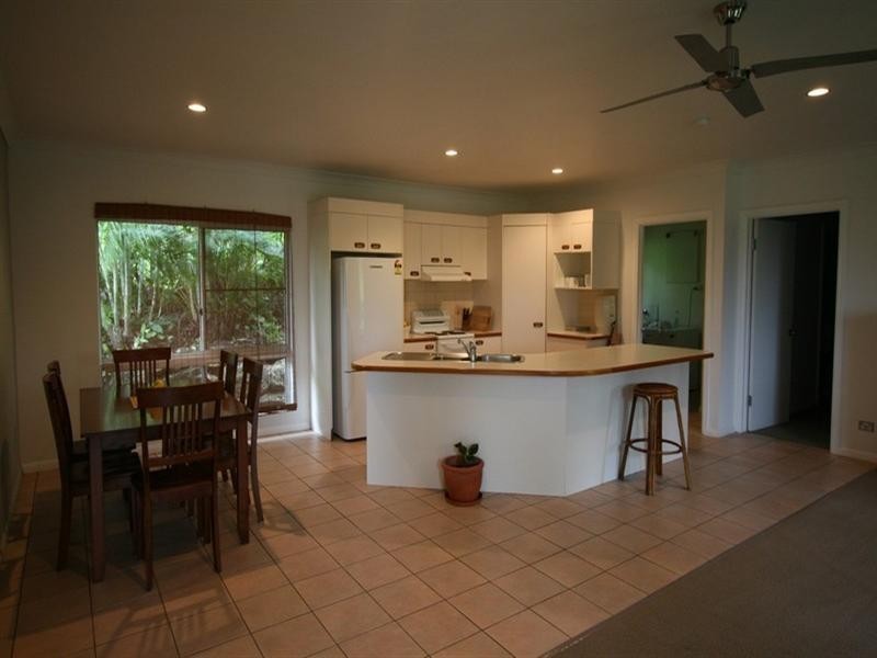 19 Island Drive, Cannonvale QLD 4802