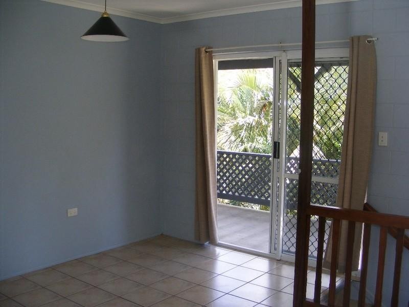 6/7 Duell Road, Cannonvale QLD 4802