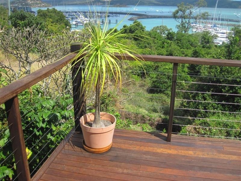 14 Summit Avenue, Airlie Beach QLD 4802