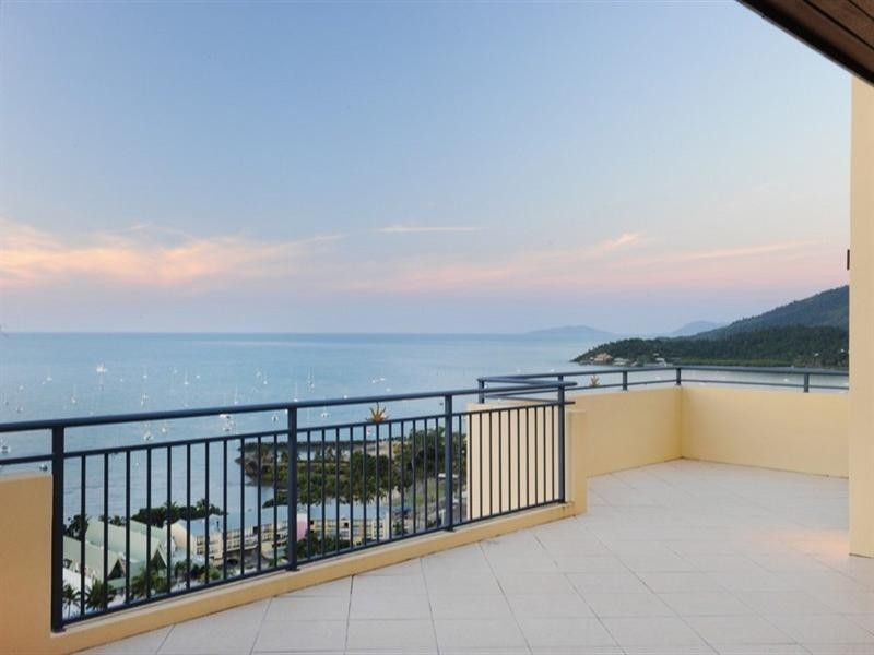11/16 Golden Orchid Drive, Airlie Beach QLD 4802