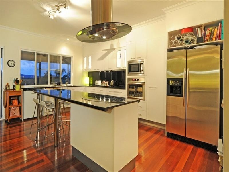 71 Moon Crescent, Sugarloaf QLD 4800