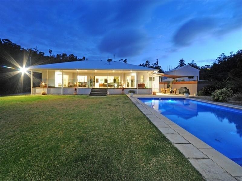 71 Moon Crescent, Sugarloaf QLD 4800