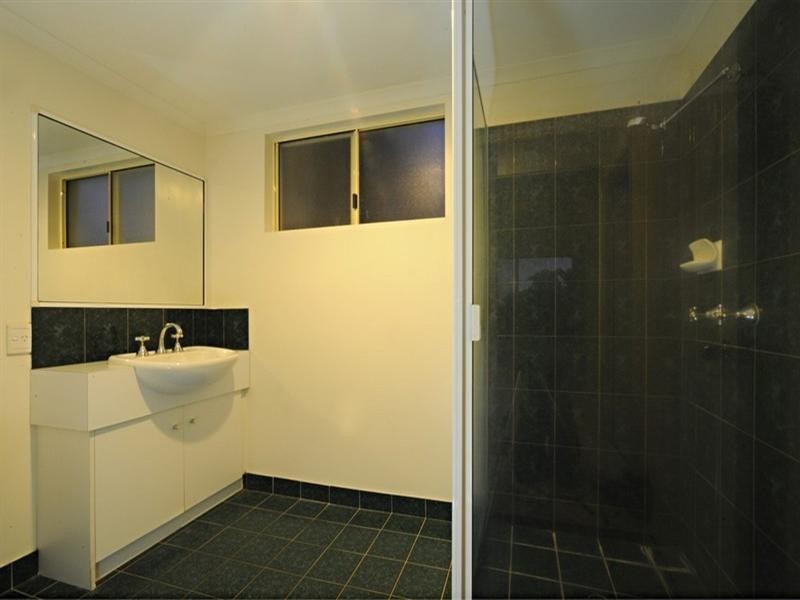 8 Hamilton Avenue, Cannonvale QLD 4802