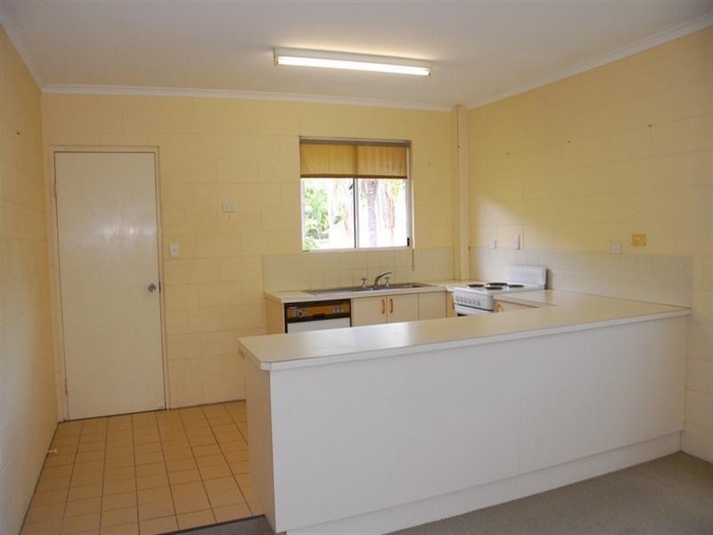 7/14 Island Drive, Cannonvale QLD 4802