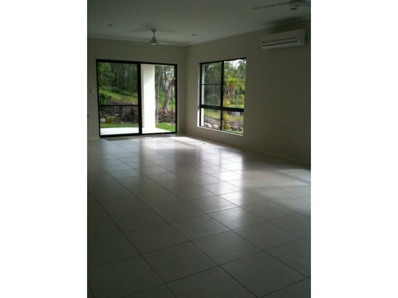 28 Ridge View Road, Cannonvale QLD 4802