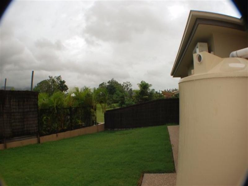 60 Valley Drive, Cannonvale QLD 4802