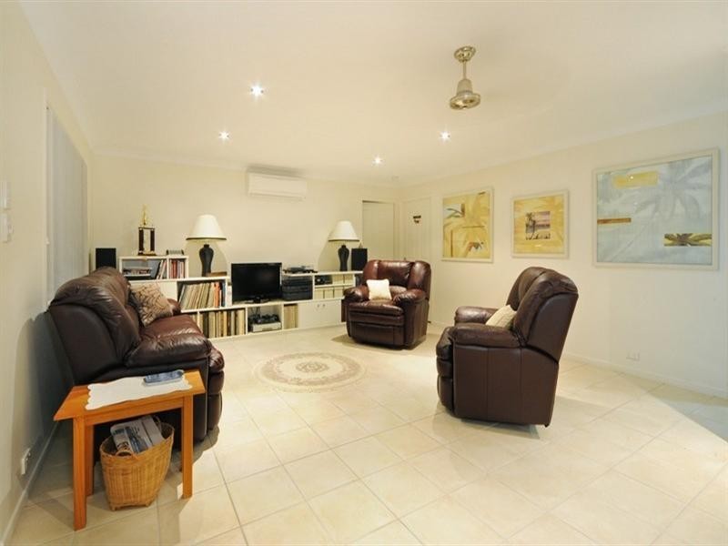 372 Paluma Road, Cannonvale QLD 4802