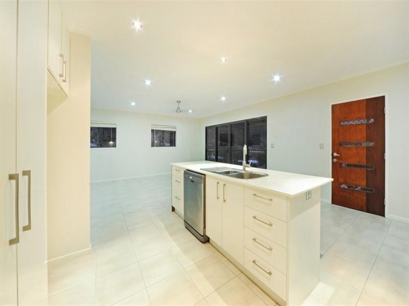 57 Country Road, Cannonvale QLD 4802