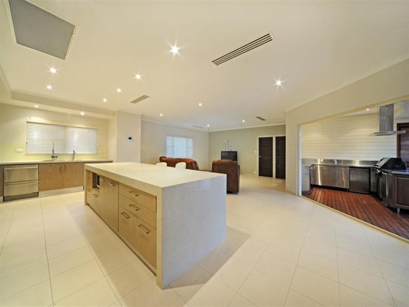 11 Orana Street, Airlie Beach QLD 4802