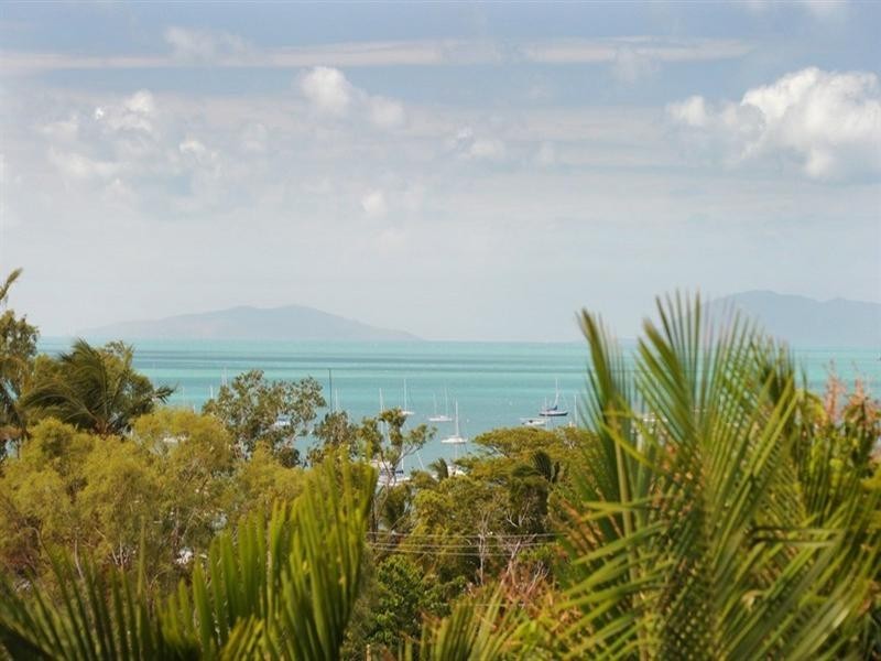 11 Orana Street, Airlie Beach QLD 4802