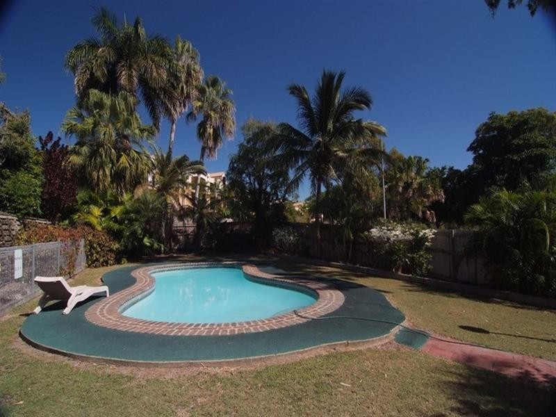 16/2 Eshelby Drive, Cannonvale QLD 4802