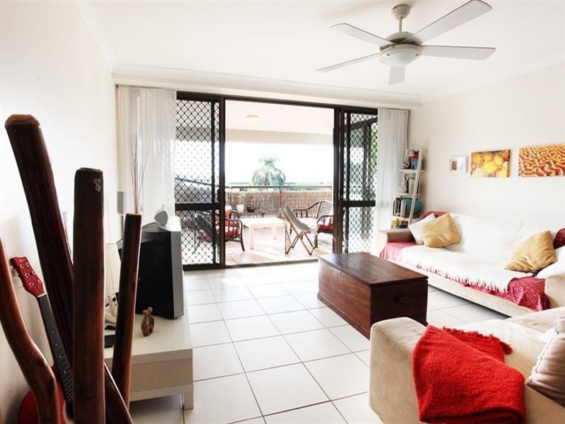 16/2 Eshelby Drive, Cannonvale QLD 4802