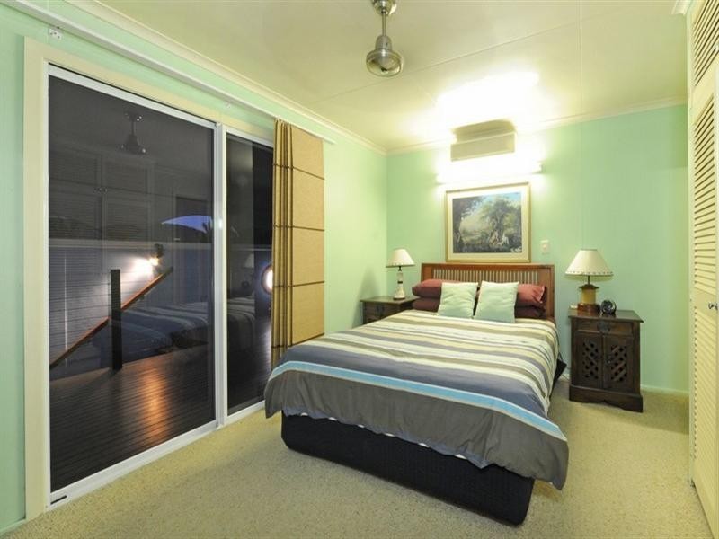 13 Oceanview Avenue, Airlie Beach QLD 4802