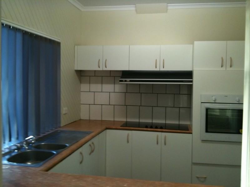 28 Stewart Drive, Cannonvale QLD 4802