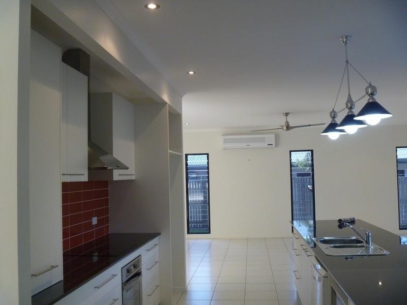 21 Armada Crescent, Jubilee Pocket QLD 4802