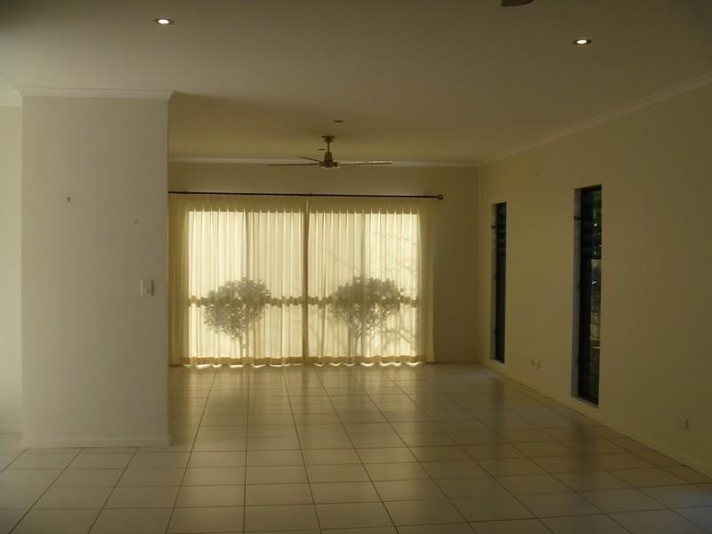 21 Armada Crescent, Jubilee Pocket QLD 4802