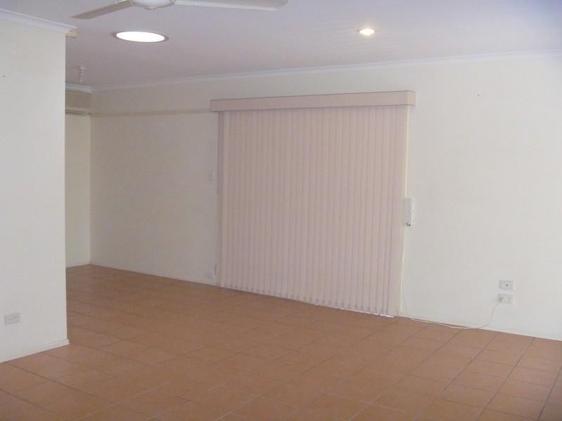 7 Solway Avenue, Cannonvale QLD 4802