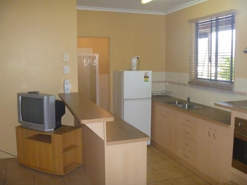 3/8 Wambiri Street, Cannonvale QLD 4802